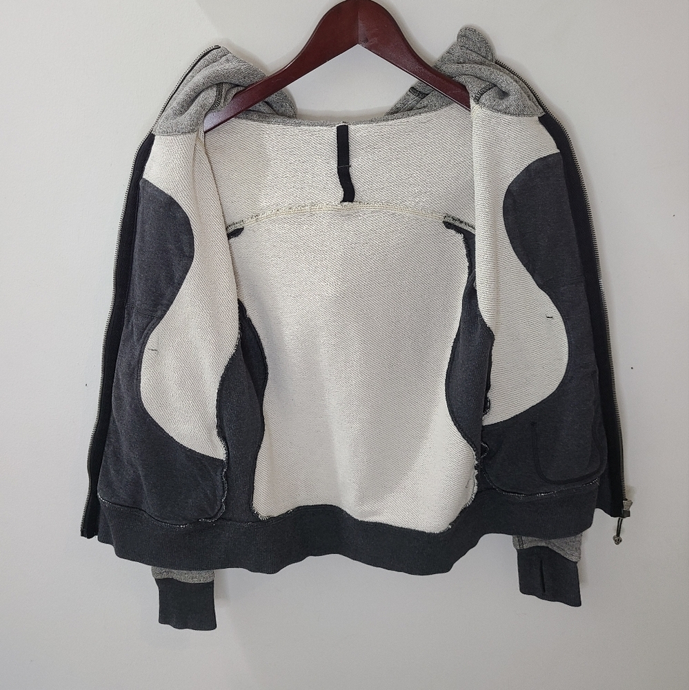 Lululemon On The Daily Hoodie in Heathered Black/Heathered Dark Grey Sz 2 Small - Picture 6 of 15